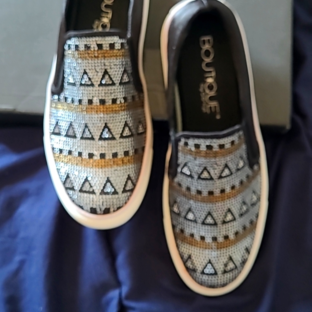 🆕 NWT Corkys shoes with crystals size 9